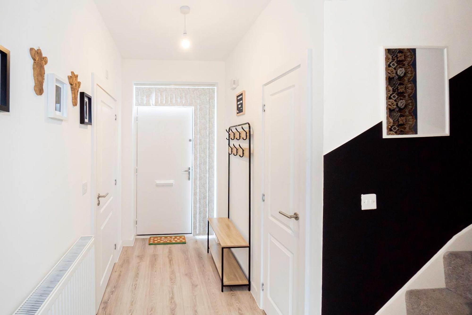 Fully Equipped Home, Perfect For Contractors And Relocators *